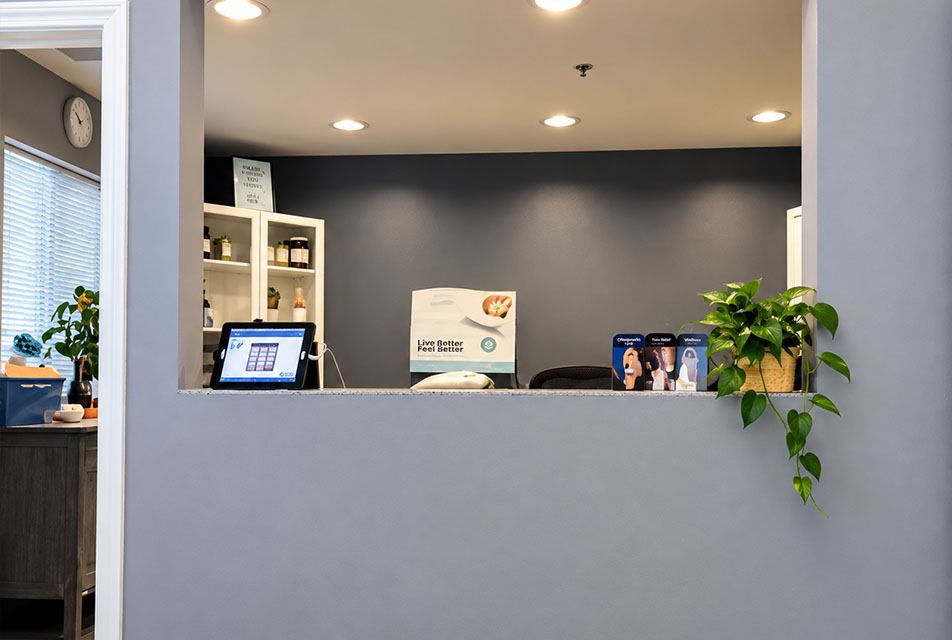 Foothill Family Chiropractic In La Verne reception desk