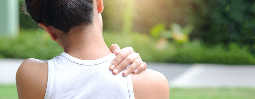 patient needing frozen shoulder in need of shockwave therapy in La Verne